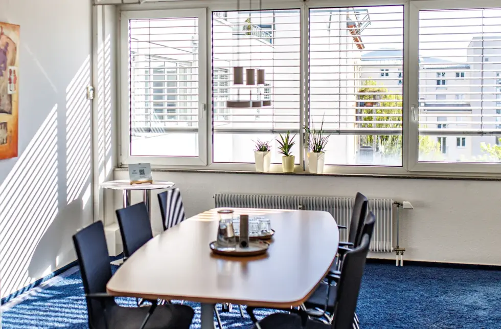 Workspaces bei office & phone — flexible Mietbüros